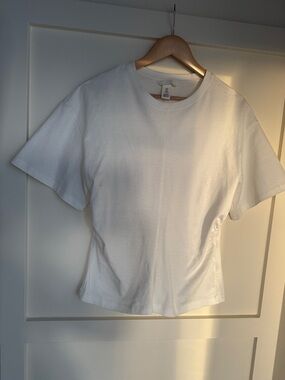 H&M White Short Sleeve Crewneck Tee